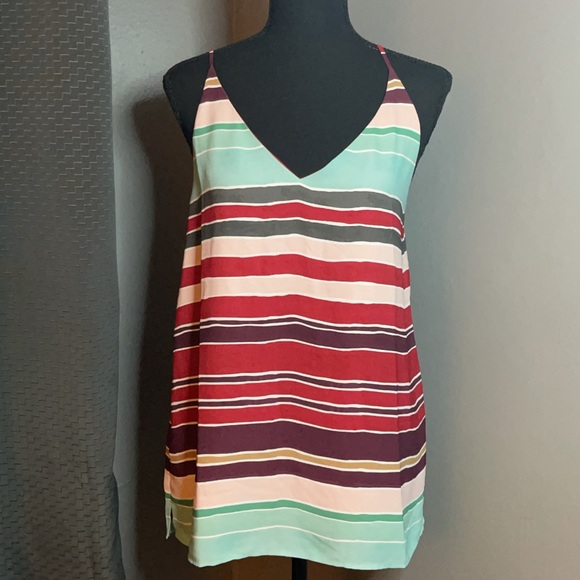 Woman’s Top - Picture 2 of 4